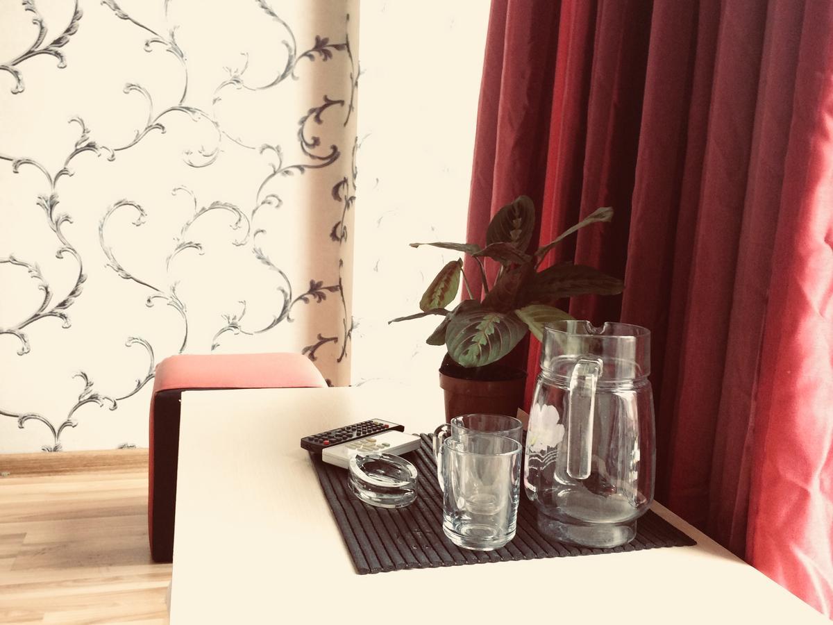 Visit Hotel Tbilisi Buitenkant foto